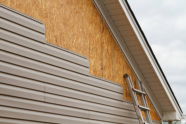 Professional Emergency Siding Repair technician working in Edinboro, PA
